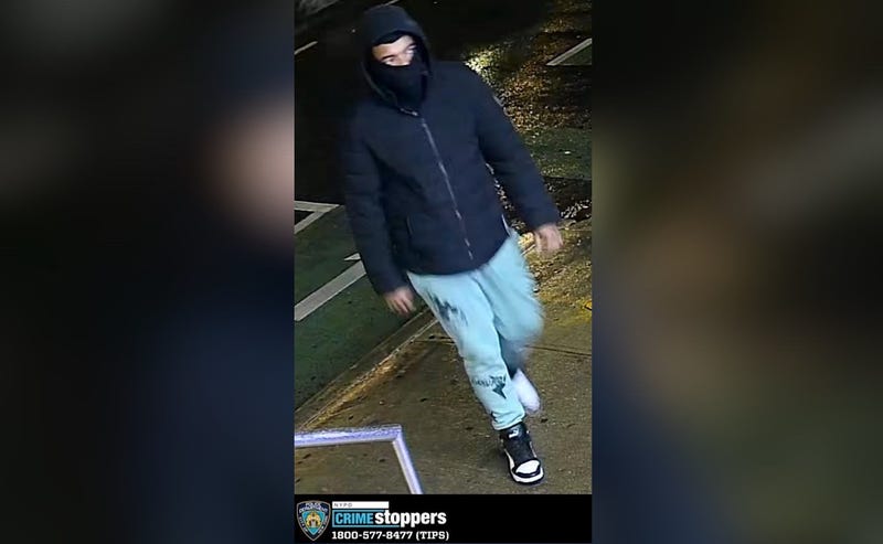 aPolice are searching for a suspect in Monday's attack at the Union Street station in Park Slope