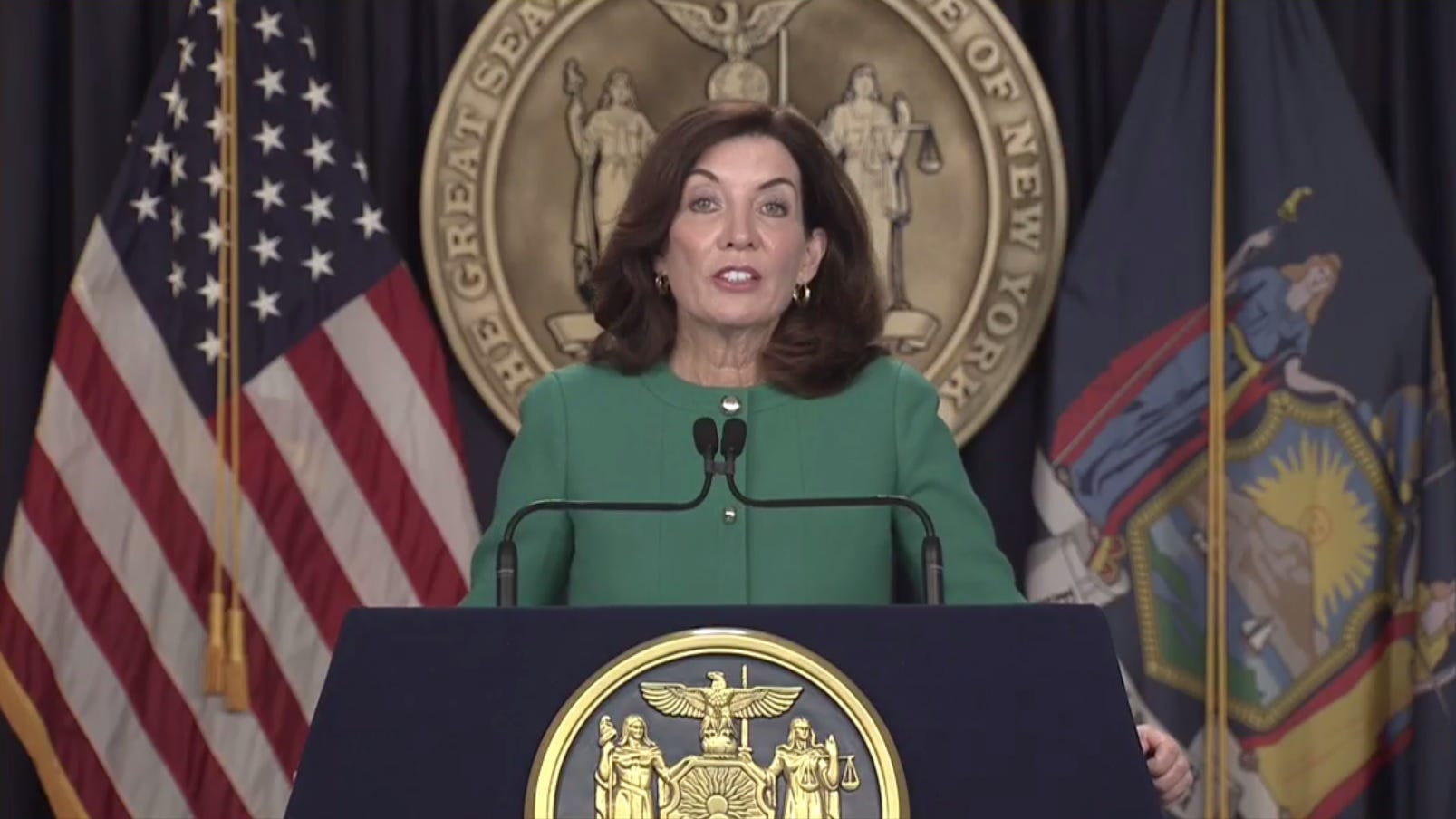 Gov. Hochul seeing 'glimmer of hope' regarding COVID-19 numbers in New York State