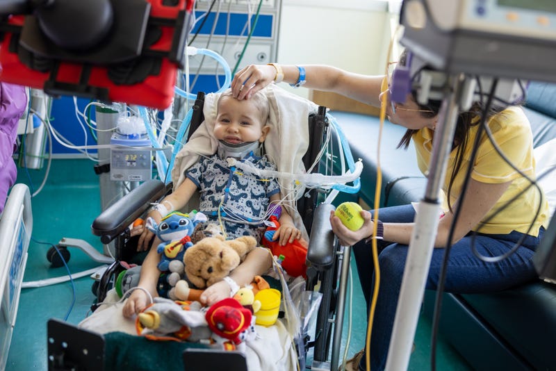 Doctors at the University of Chicago Medicine Comer Children’s Hospital are being credited with helping to save and improve the life of a 2-year-old boy who was severely injured in a car accident.