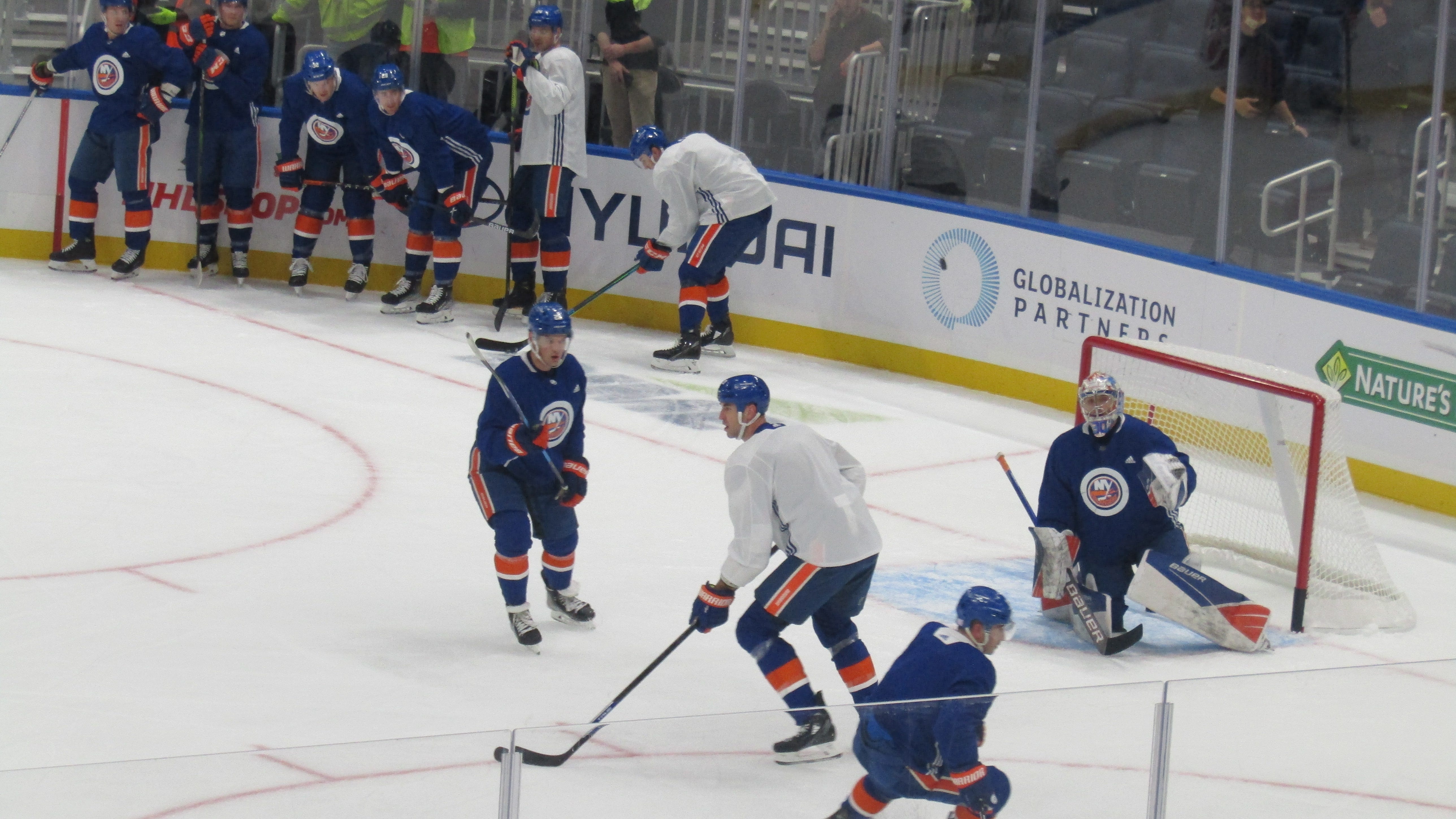 Schwartz: First practice at UBS Arena has Islanders energized for Saturday's opener