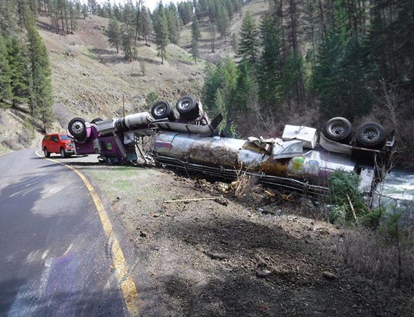 Thousands of young salmon are dead after a crash in Oregon