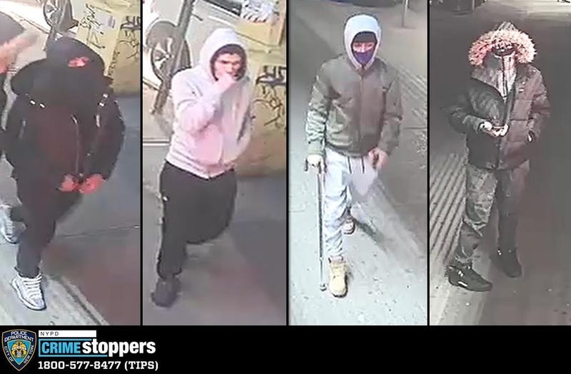 Suspect wanted in Queens robbery