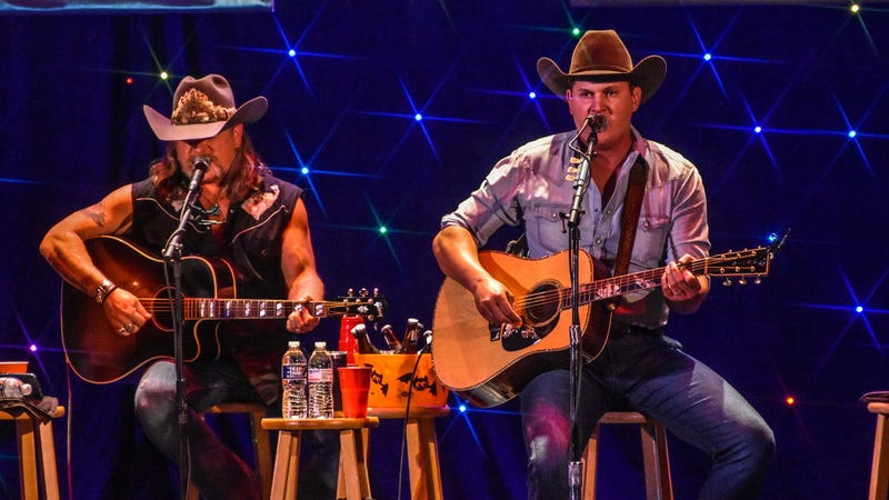 Froggy 101's Guitars & Stars