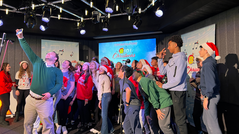 B101's K-8 Division 2023 Christmas Choir Competition Champions Murray Avenue School Perform at B101