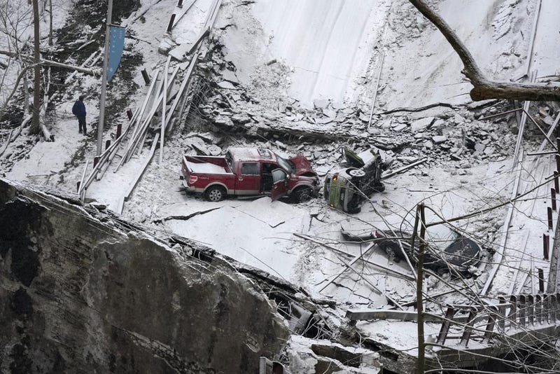 Pittsburgh bridge collapse