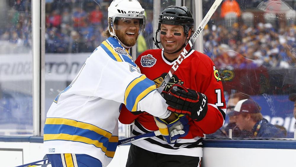 Chris Pronger settling into quieter life in St. Louis, outside hockey