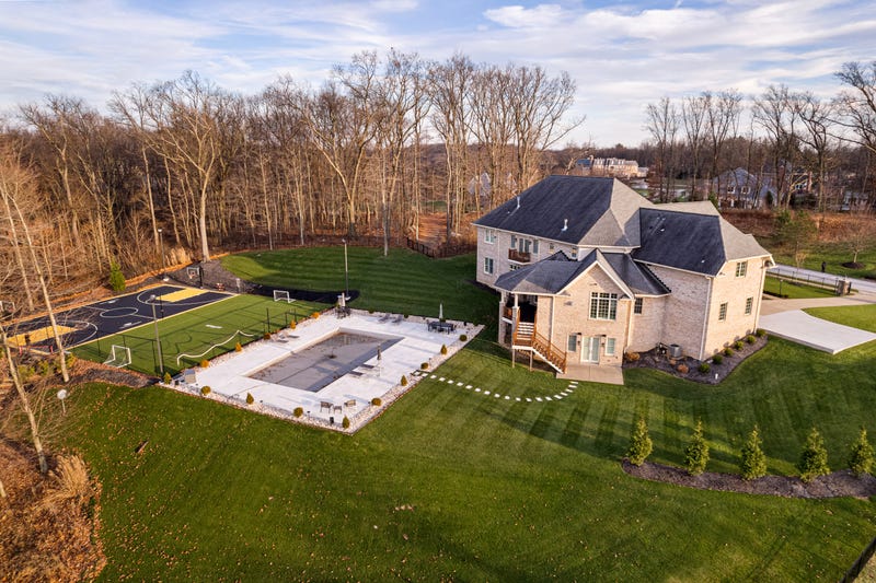 103 Silver Pines