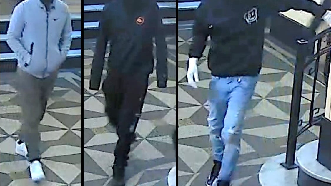 VIDEO: Trio hold boy, 5, at gunpoint, steal $40K in Bronx home invasion