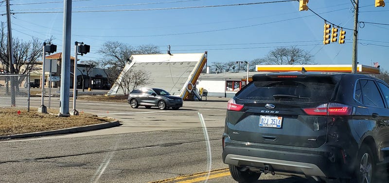 Shell awning brought down by wind