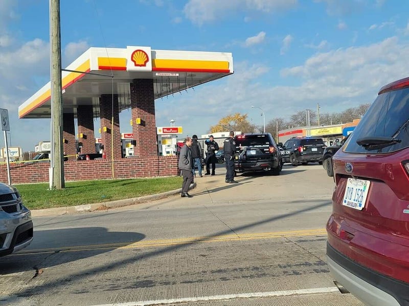 Photo from outside Shell gas station during the incident