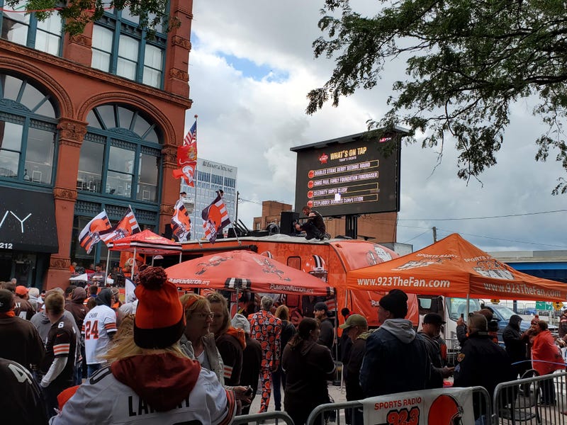 92.3 The Fan - Ultimate Tailgate