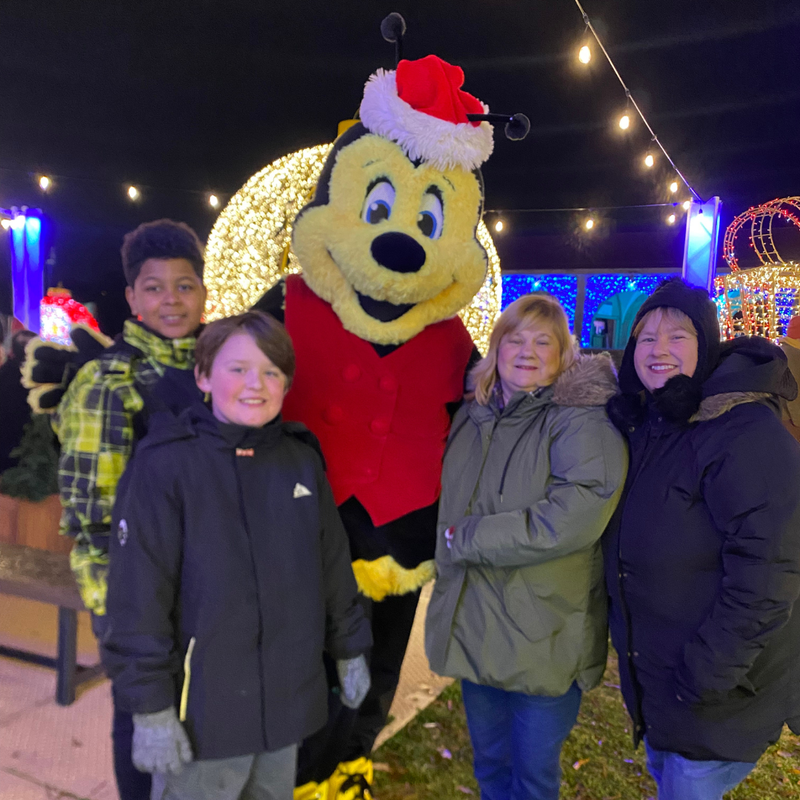Jenn, Bill and Buzzbee’s Experience at Tinseltown Holiday Spectacular 2023