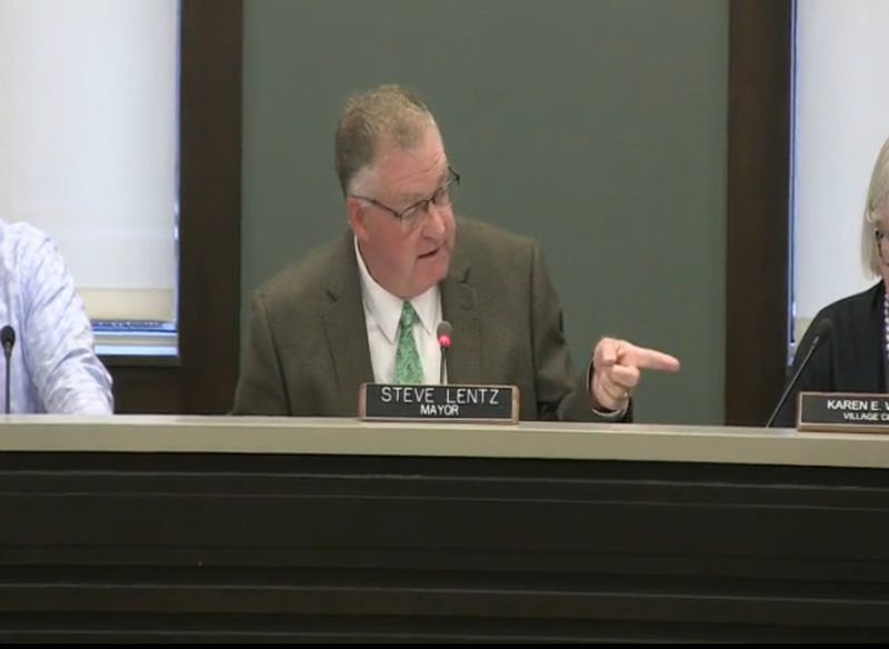 Mundelein Mayor Steve Lentz