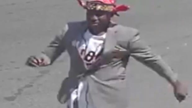 Driver parks car to grope woman on Coney Island street