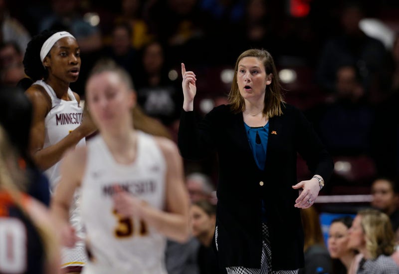 Lindsay Whalen coaching