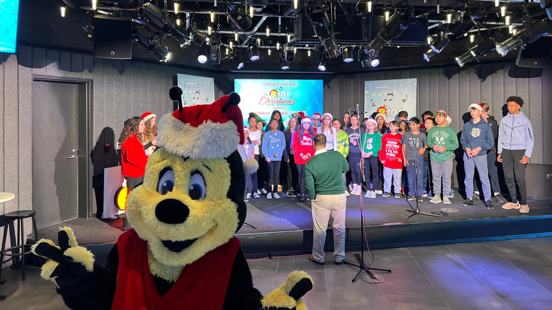 B101's K-8 Division 2023 Christmas Choir Competition Champions Murray Avenue School Perform at B101