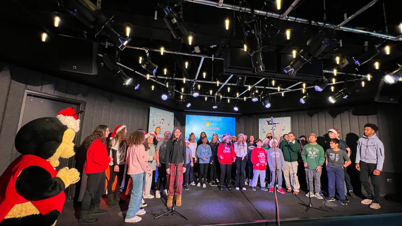 B101's K-8 Division 2023 Christmas Choir Competition Champions Murray Avenue School Perform at B101