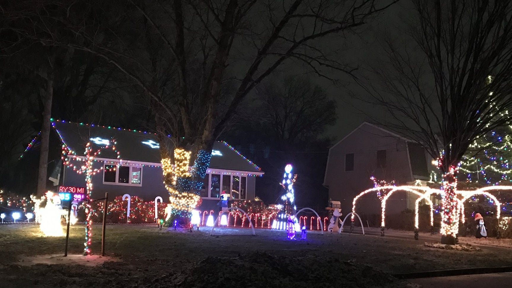 New Jersey man creates massive Christmas lights display to celebrate beating cancer