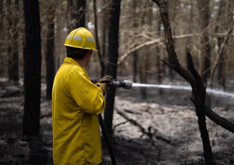 New Jersey battles wildfires
