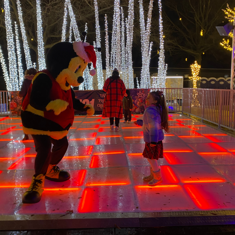 Jenn, Bill and Buzzbee’s Experience at Tinseltown Holiday Spectacular 2023