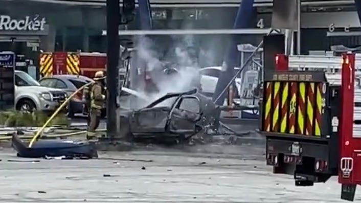 6 killed, several injured in fiery Windsor Hills gas station crash