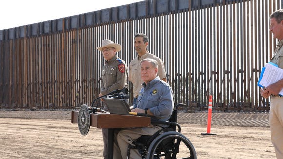 Gov. Abbott visits Texas border wall