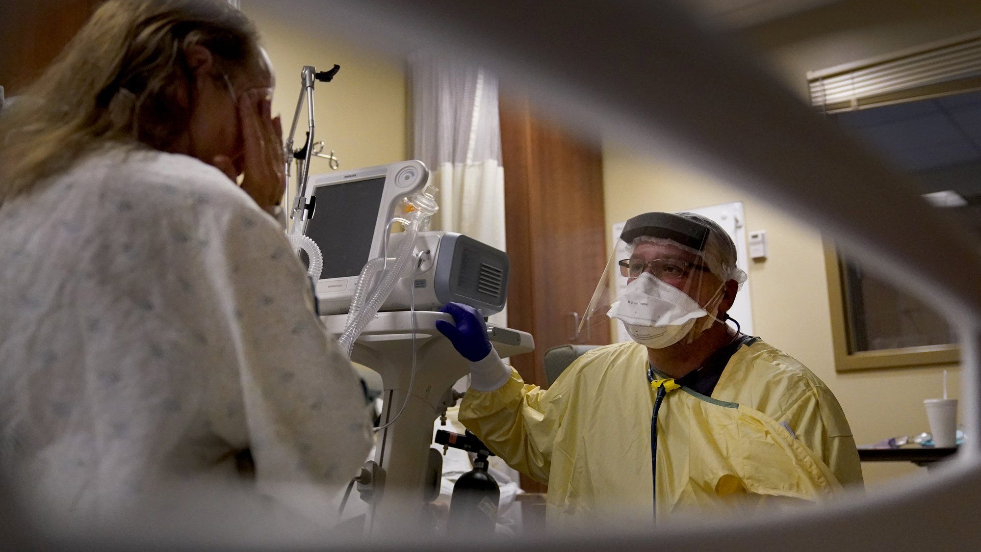 At tiny rural Missouri hospital, weary doctors treat friends, family