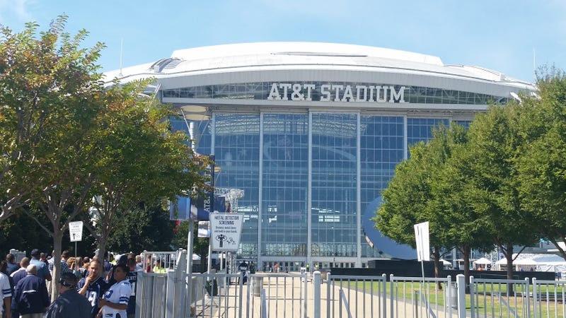 AT&T Stadium to host job fair for veterans