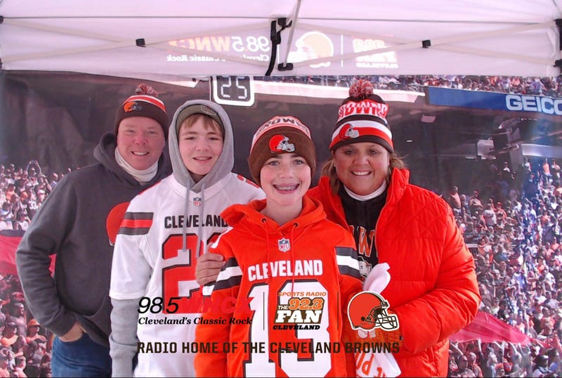 Photo booth dawg pound drive 11-24
