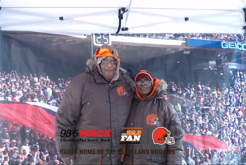 Photo booth dawg pound drive 11-24