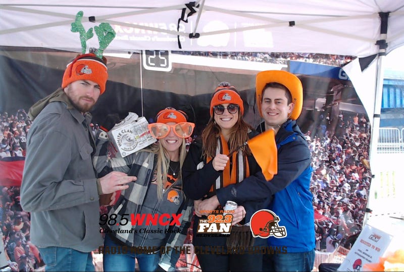 Fan photo booth 12-8-19