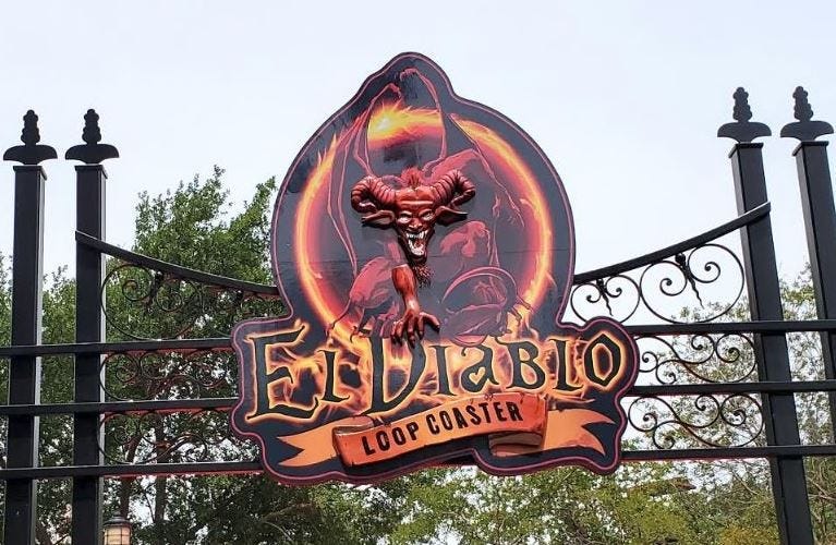 2019 Six Flags Over Texas "El Diabo" entrance