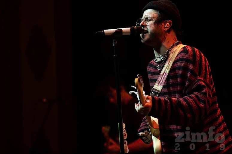 20191220 221118 LOVELYTHEBAND-3_Entercom.jpg
