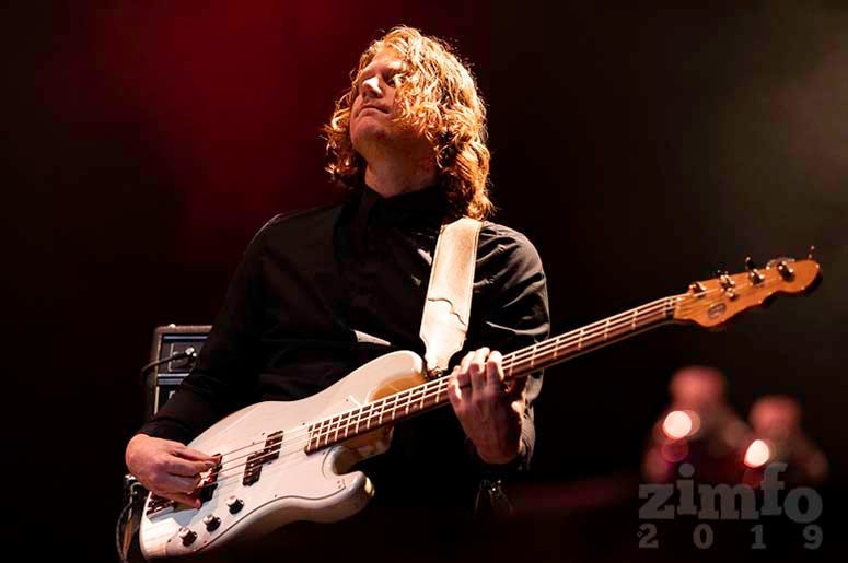 20191220 221154 LOVELYTHEBAND_Entercom.jpg