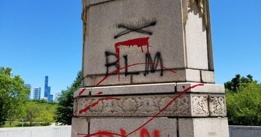 Columbus statue vandalized in Chicago