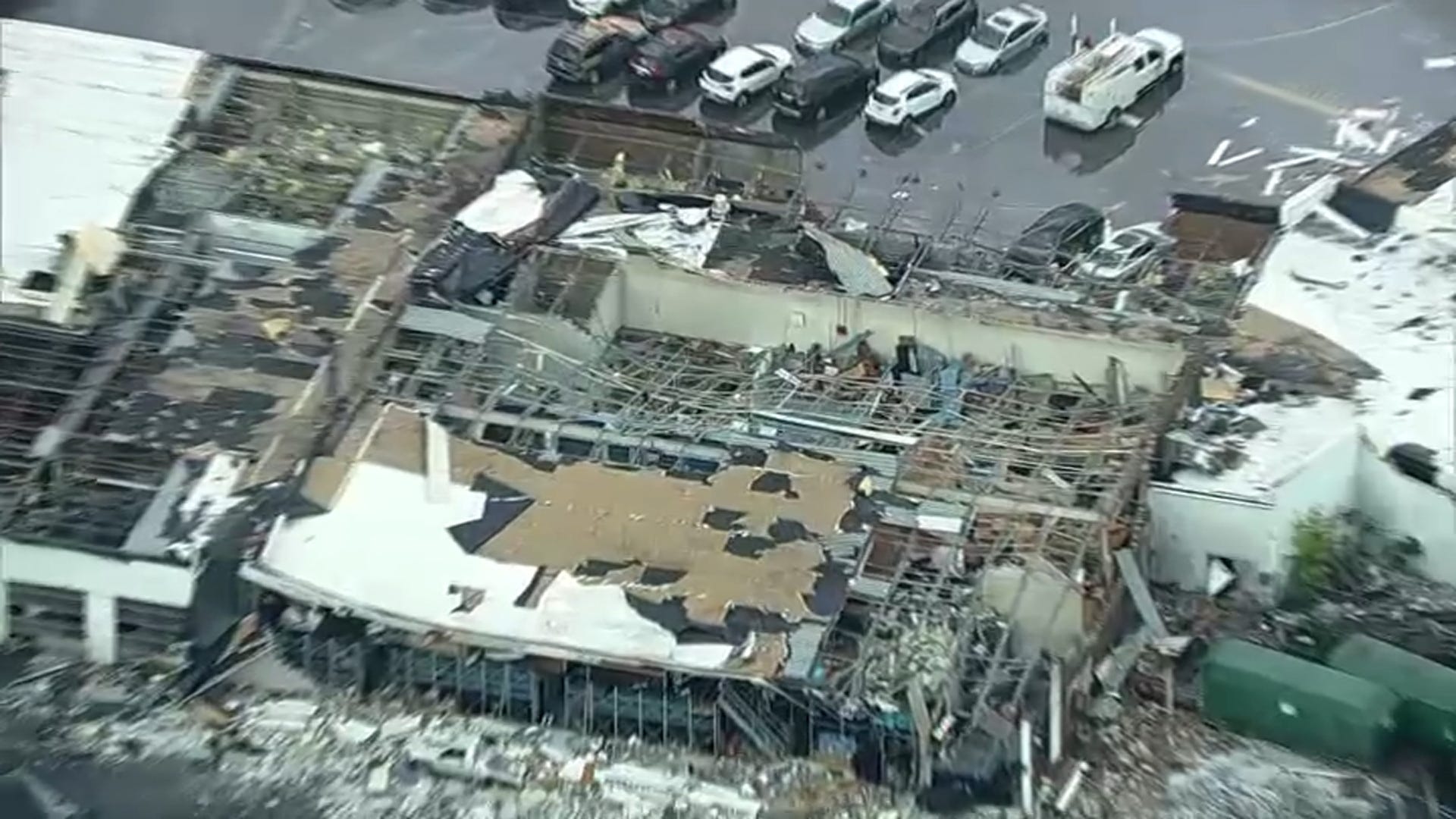2 tornadoes spotted in Bucks County; at least 5 hurt after building collapse in Bensalem