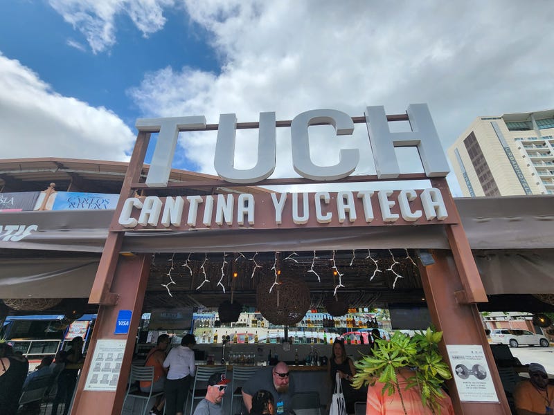 Exploring the Cancun Taco Tour