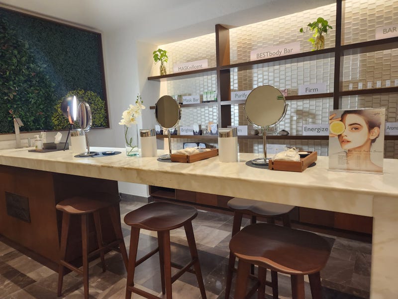 Relaxing at Dreams Spa by Pevonia