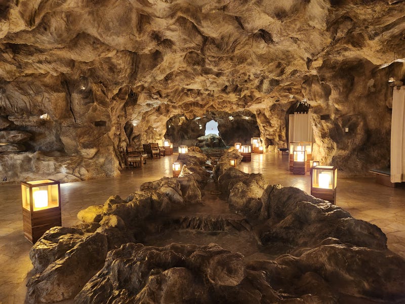 Relaxing at Dreams Spa by Pevonia