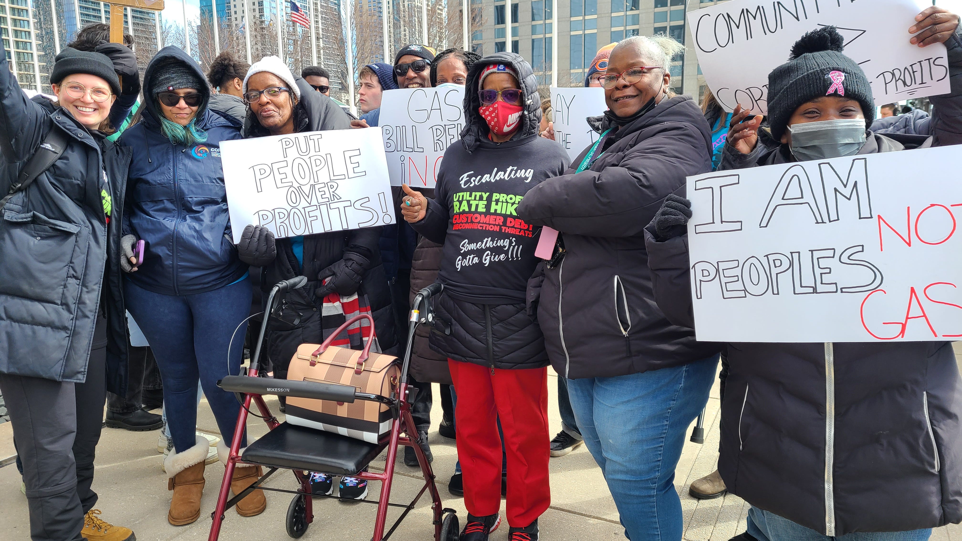 Dozens protest outside Peoples Gas HQ over proposed rate hike