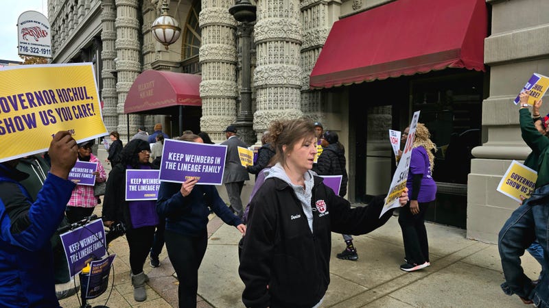 Protesters outside of NYSDOH Office