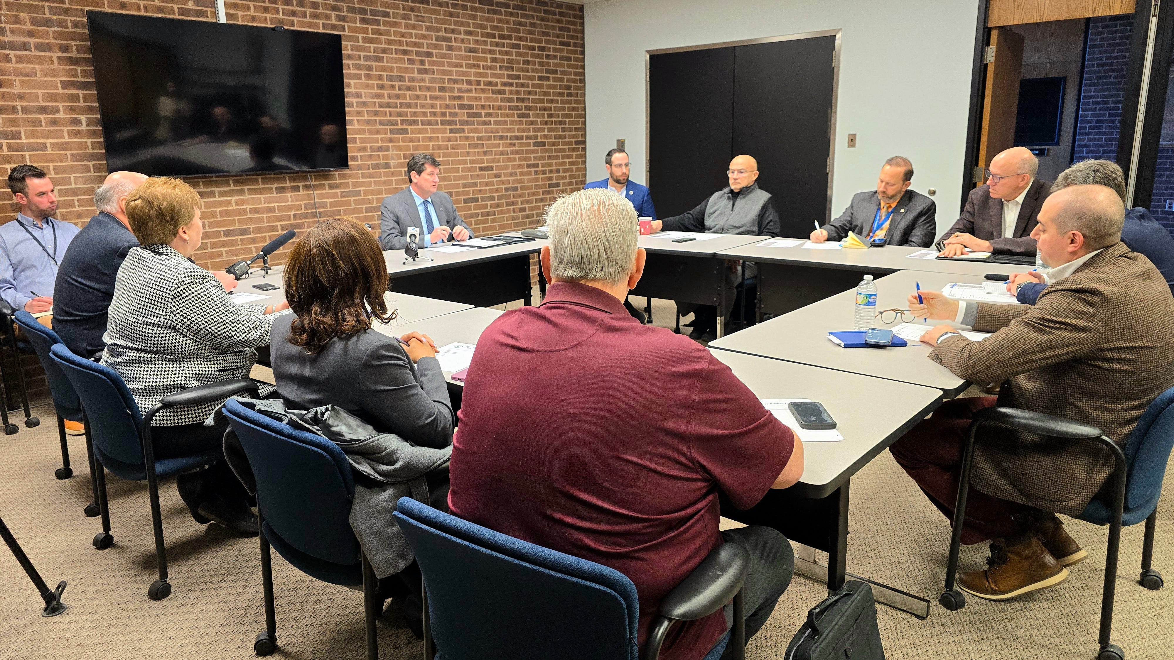 Sumitomo Rubber Plant Task Force holds first meeting in Tonawanda
