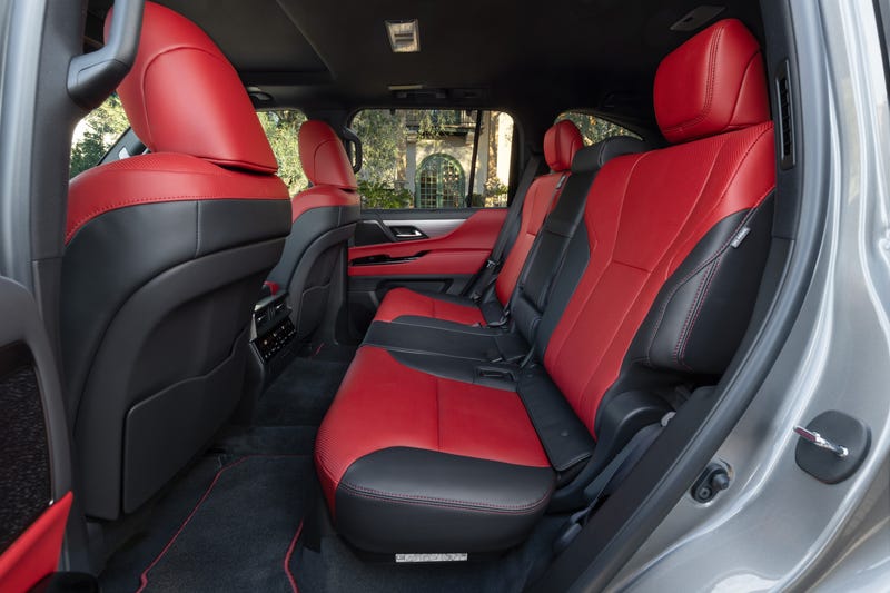 2025_Lexus_LX_700h_FSPORT_Handling_CircuitRed_005