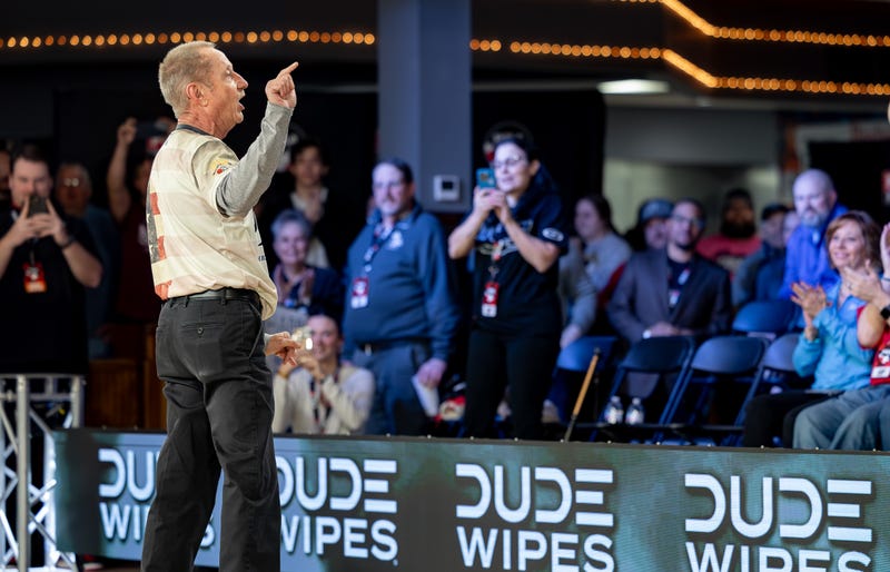 Hall of Fame Bowler Pete Weber