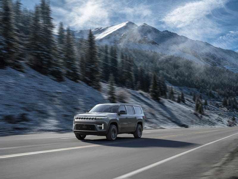 2026 Jeep Grand Wagoneer will have electrified model