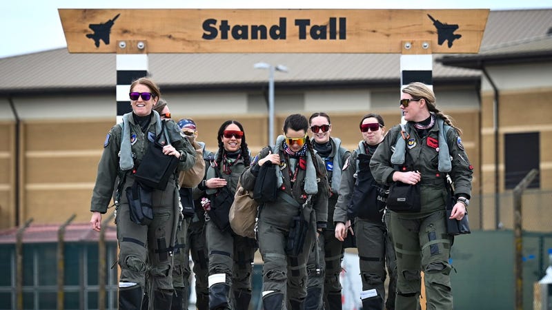 Groups work to eliminate, diminish barriers to women's military service
