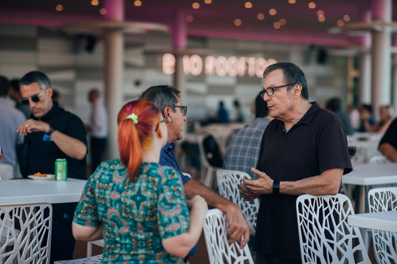 Johnny Mars hosts XRT listeners in a pre-concert Happy Hour