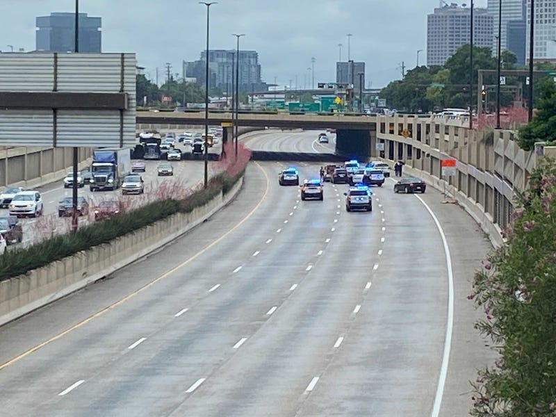 Traffic diverted around apparent suicide on Central Expressway
