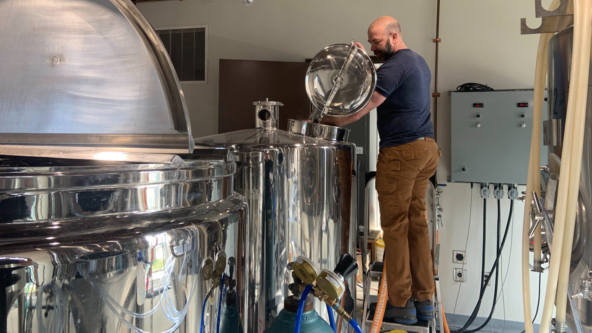 How brewing beer in Philly area helps war efforts in Ukraine