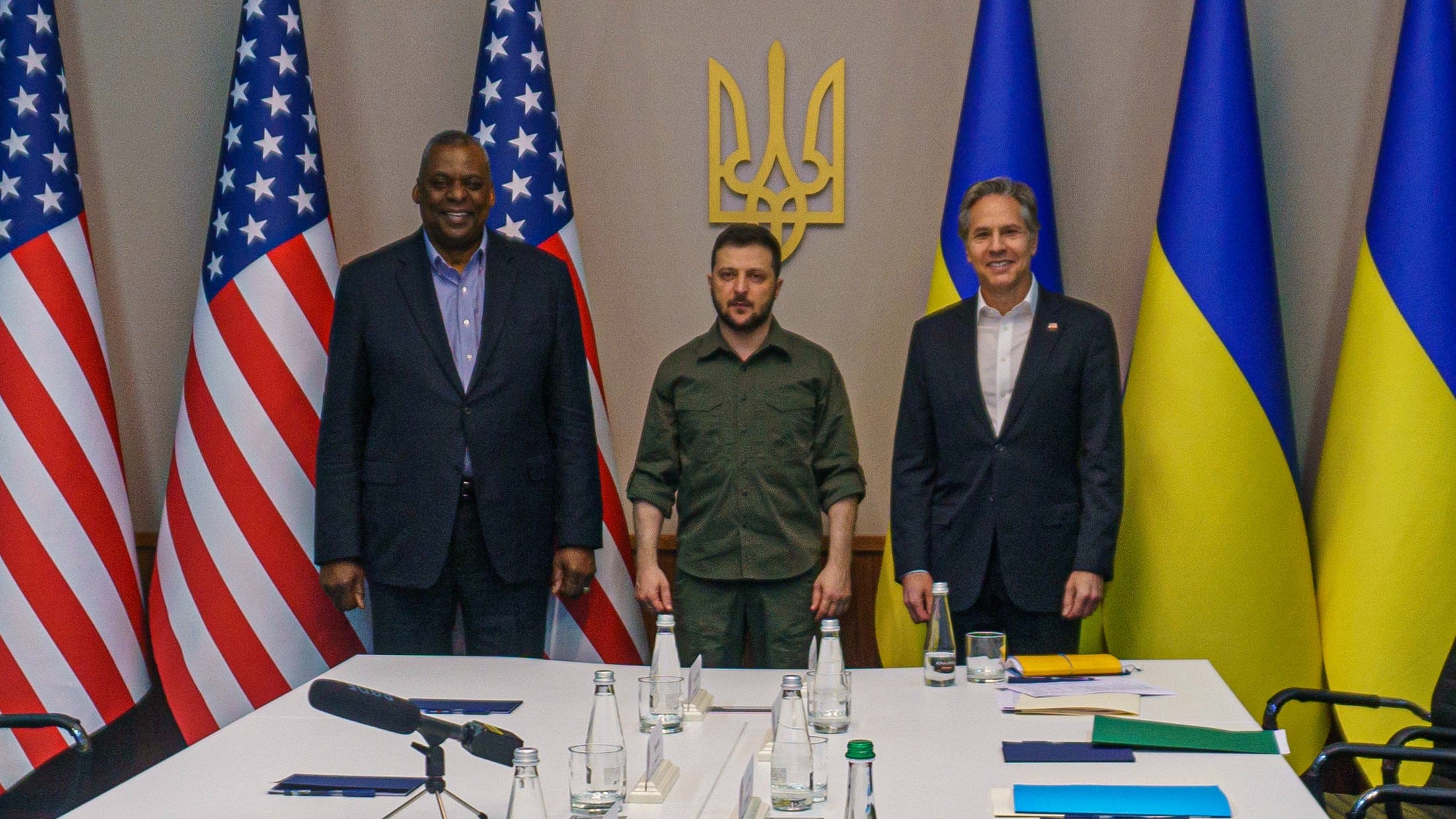 U.S. promises more Ukraine aid, Biden announces veteran envoy